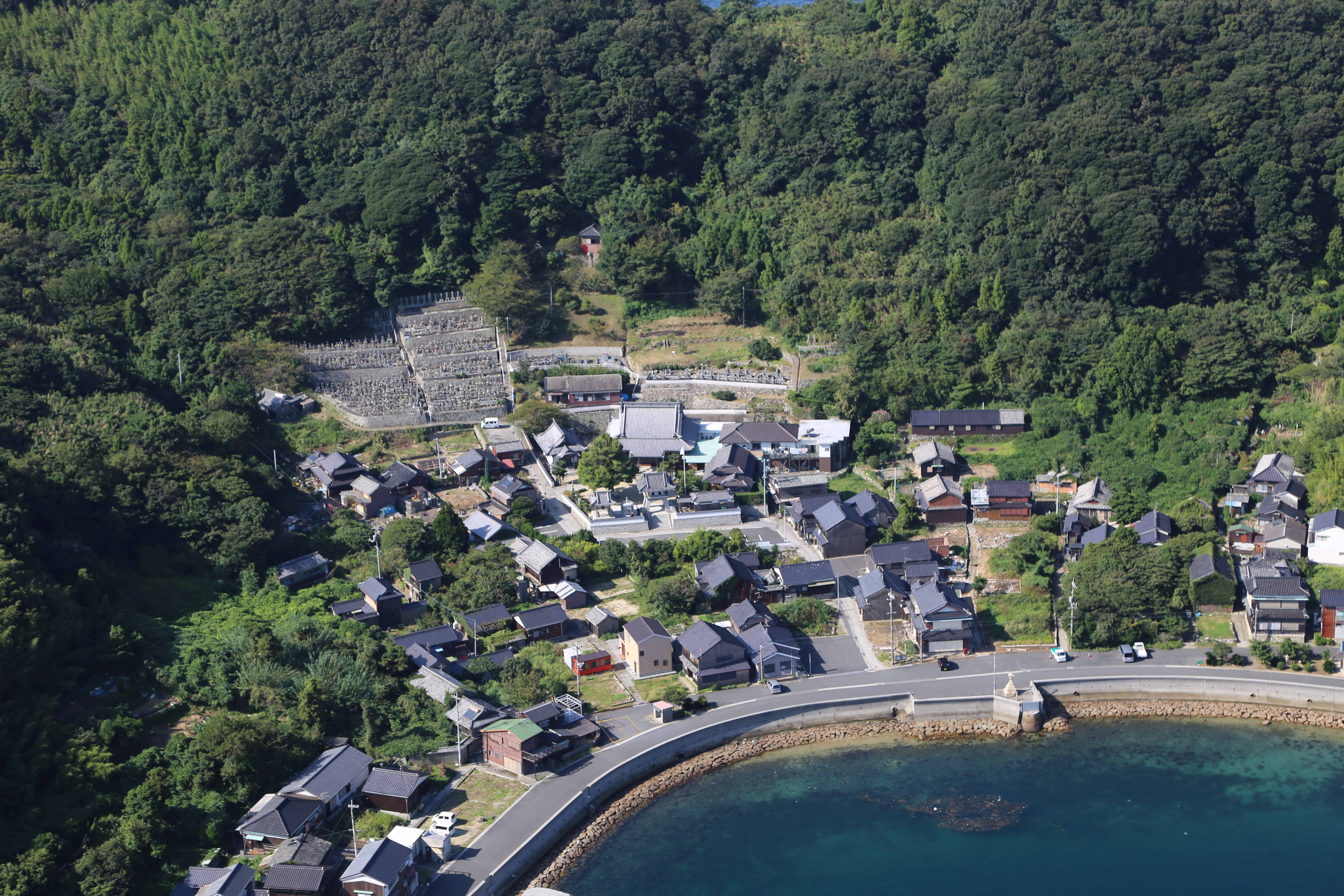 沖家室島全景