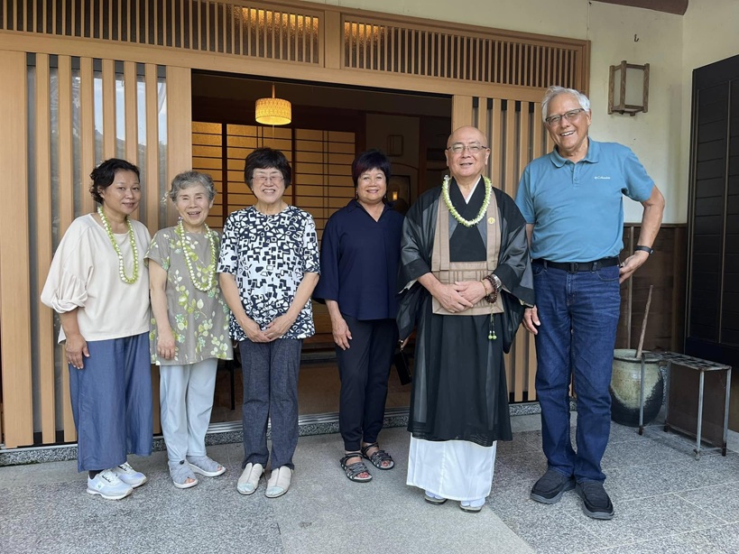 visitors from Hawaii