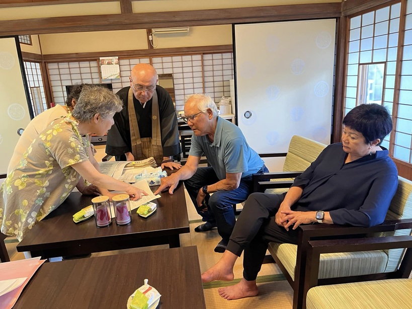 visitors from Hawaii